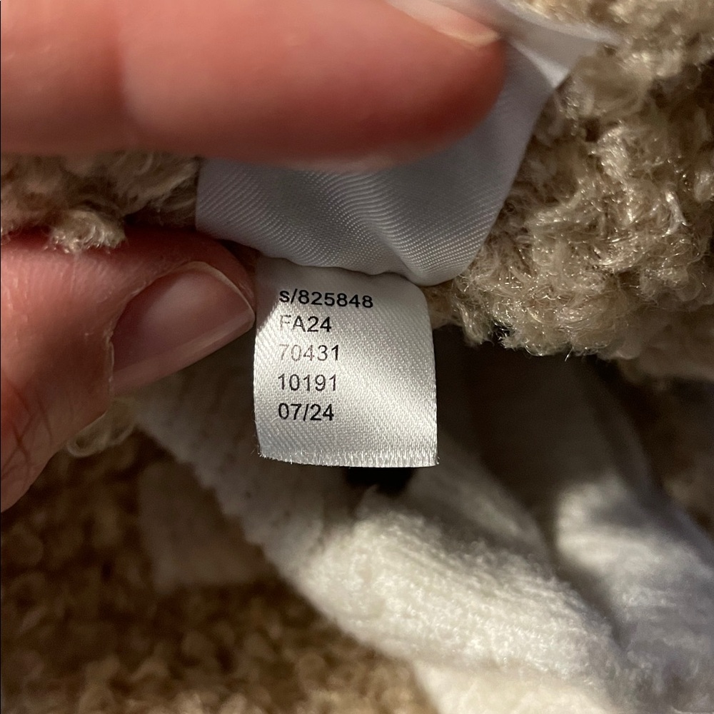 Ann Taylor Bouclé Button-Front Jacket in Beige with Cream Trim XS - Picture 11 of 11